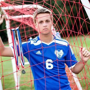 Meet your Posher, Levi